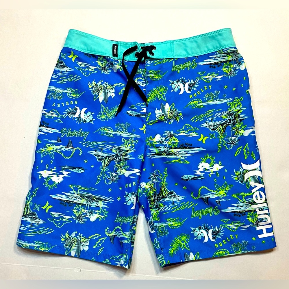 Boys size 14. Hurley board shorts. Blue Hawaiian print. Eu